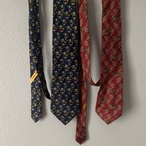 Salvatore Ferragamo bundle ties  - Navy and Burgundy
